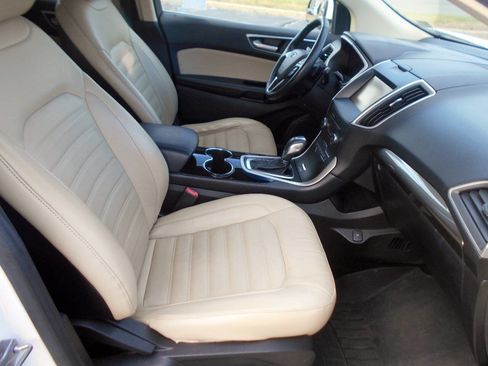 Used 2015 Ford Edge SEL w/ Equipment Group 201A image 21