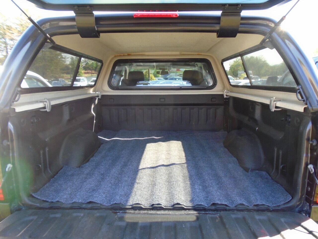 Used 2015 GMC Sierra 1500 SLE w/ SLE Value Package AWD/4WD image 18