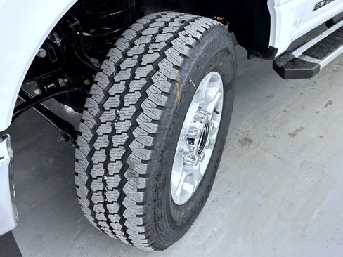 New 2026 Ford F250 XLT w/ FX4 Off-Road Package image 23