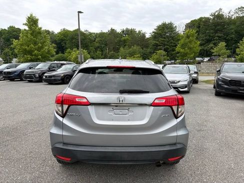 Used 2021 Honda HR-V EX image 3