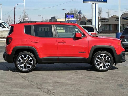 Used 2015 Jeep Renegade Latitude w/ Popular Equipment Group image 2