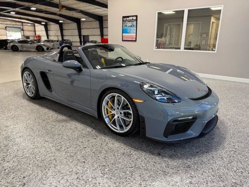 Used 2023 Porsche 718 Boxster Spyder RWD image 11