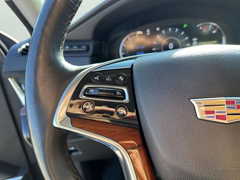 Used 2016 Cadillac Escalade Premium image 30