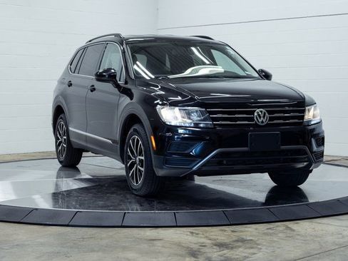 Used 2021 Volkswagen Tiguan SE image 4