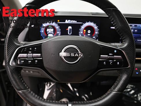Used 2023 Nissan Ariya AWD image 10