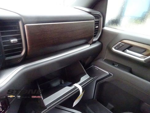 New 2026 Chevrolet Silverado 3500 High Country w/ High Country Premium Package image 31