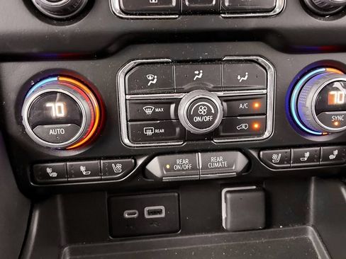 Used 2023 Chevrolet Tahoe Premier RWD image 31