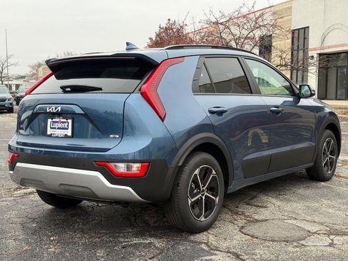 New 2026 Kia Niro EX image 3