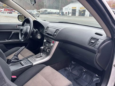 Used 2007 Subaru Outback 2.5i image 17