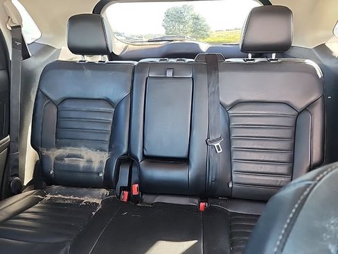 Used 2016 Ford Edge SEL w/ Equipment Group 201A AWD/4WD image 29