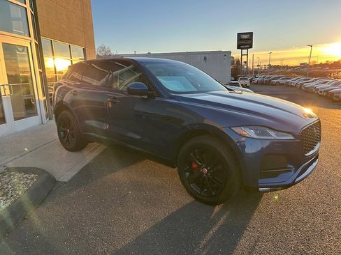 Certified 2023 Jaguar F-PACE S image 8