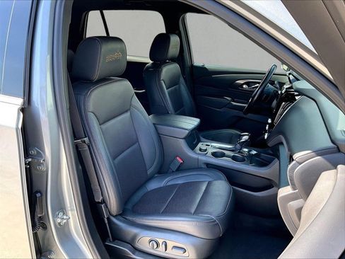 Certified 2023 Chevrolet Traverse High Country image 9