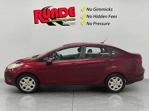 Used 2013 Ford Fiesta SE w/ Interior Protection Pkg image 4