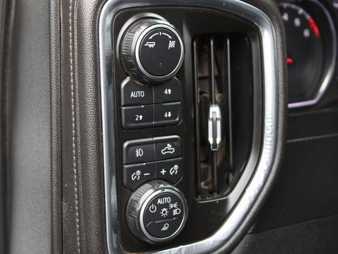 Used 2019 Chevrolet Silverado 1500 LTZ w/ LTZ Plus Package image 17