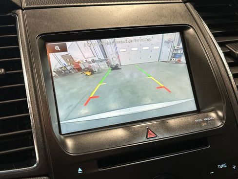 Used 2015 Ford Taurus SEL w/ Equipment Group 201A image 24