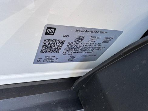 New 2026 Chevrolet Trax LT w/ Driver Confidence Package FWD image 17