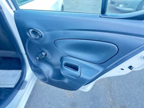 Used 2015 Nissan Versa S Plus FWD image 19