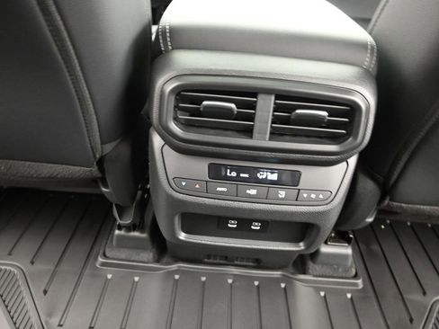 New 2026 Honda Pilot Touring image 18