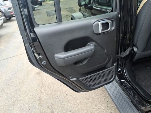 Certified 2022 Jeep Wrangler Unlimited Sport AWD/4WD image 12