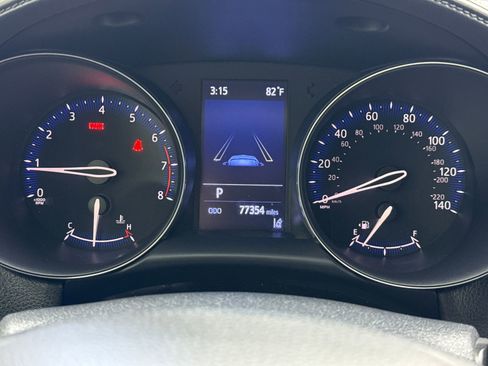 Used 2020 Toyota C-HR LE image 22