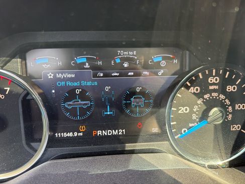 Used 2016 Ford F150 Platinum w/ Equipment Group 701A Luxury AWD/4WD image 12