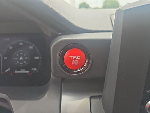 Used 2024 Toyota Tacoma TRD Sport AWD/4WD image 17