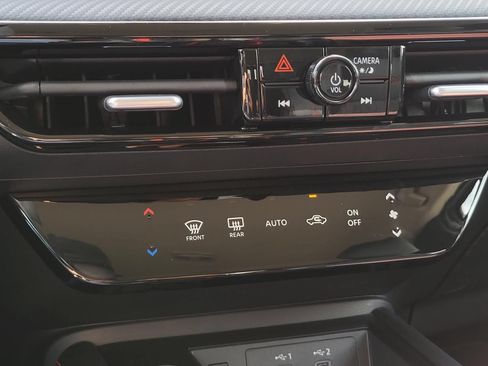 New 2026 Nissan Kicks SR FWD image 22