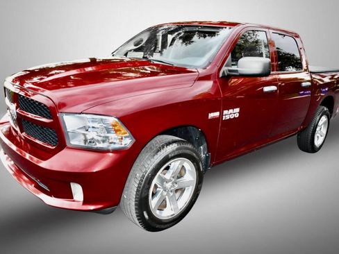 Used 2016 RAM 1500 Express AWD/4WD image 3