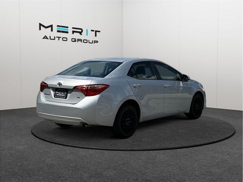 Used 2019 Toyota Corolla LE FWD image 9