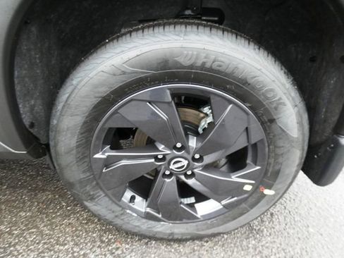 New 2026 Nissan Rogue SV AWD/4WD image 9