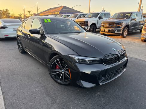 Used 2023 BMW M340i w/ Shadowloine Package image 4