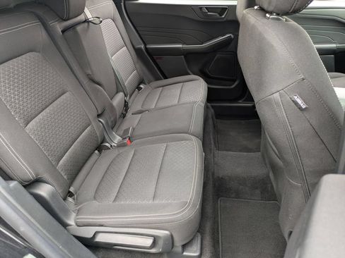 Used 2025 Ford Escape Active AWD/4WD image 28