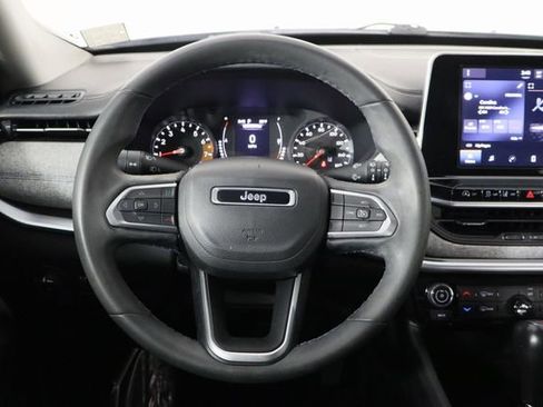 Used 2022 Jeep Compass Latitude AWD/4WD image 30