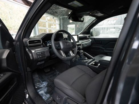 Certified 2025 Toyota Tacoma SR5 image 9