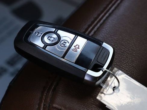 Used 2024 Ford Bronco Outer Banks image 34