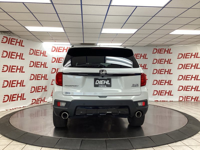 Used 2023 Honda Passport Elite image 6