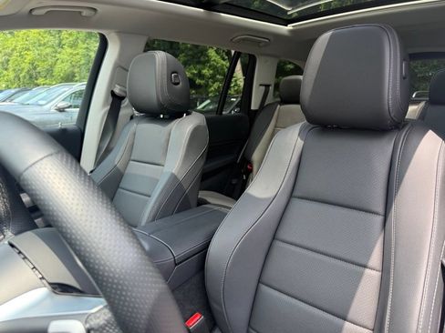 Used 2026 Mercedes-Benz GLS 450 4MATIC image 22