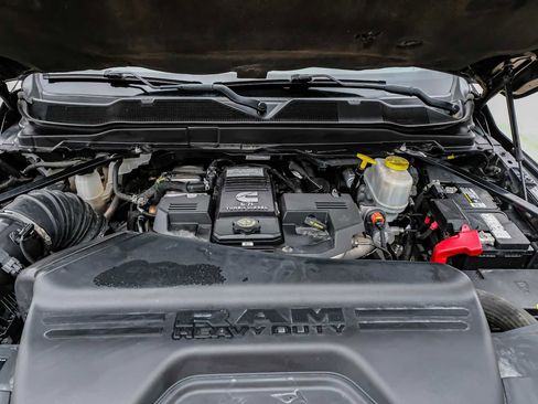 Used 2022 RAM 5500 Tradesman w/ Chrome Appearance Group image 46