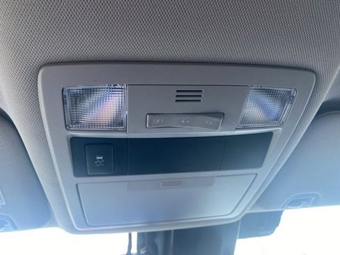 Used 2018 Toyota Tacoma 4D Double Cab image 25