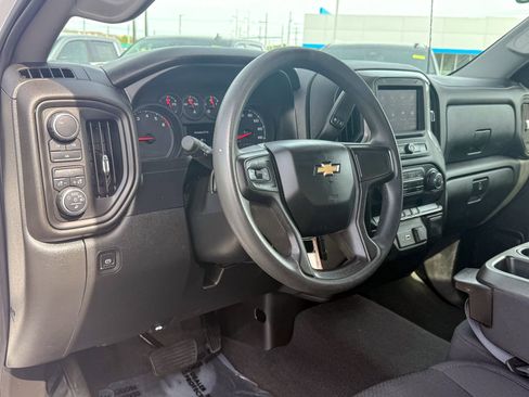 Certified 2021 Chevrolet Silverado 2500 Custom w/ Custom Value Package AWD/4WD image 18