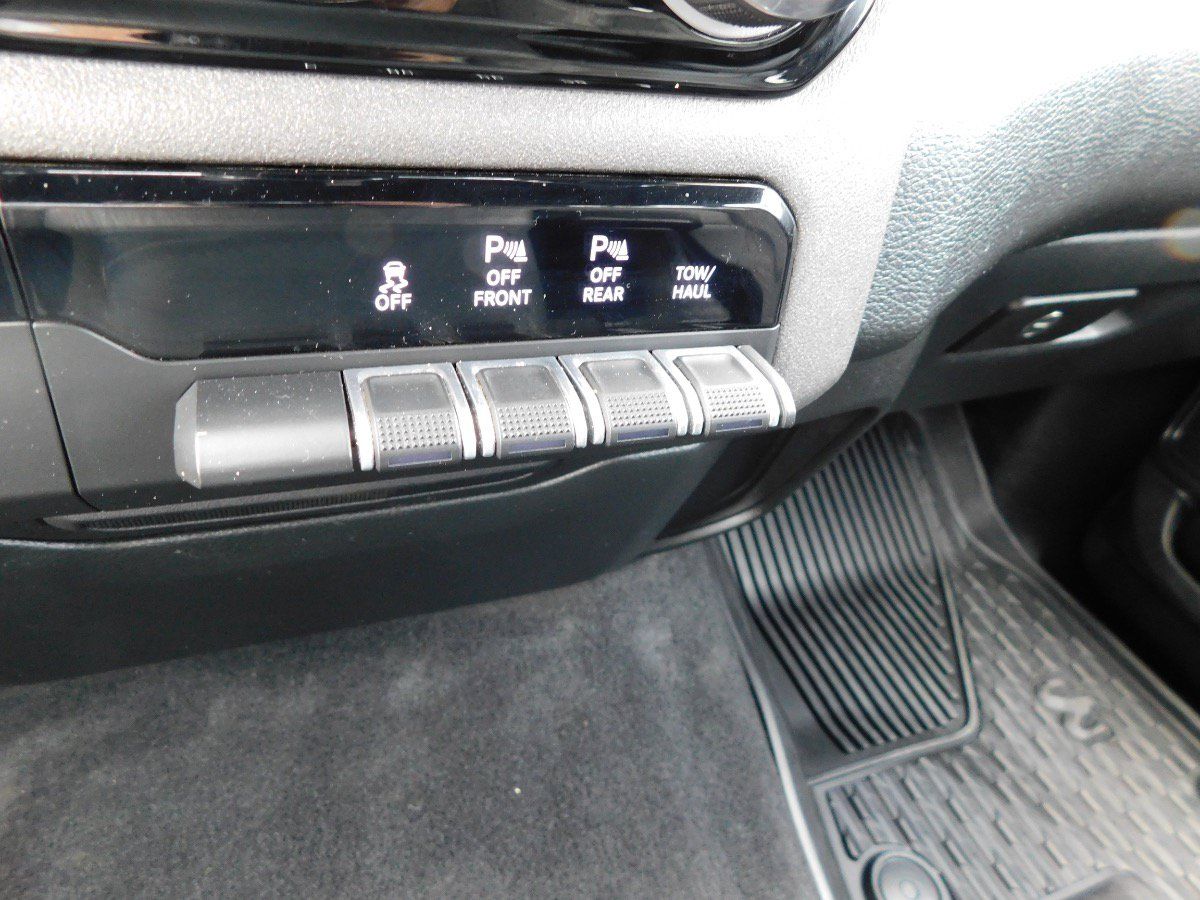 Used 2025 RAM 1500 Tradesman AWD/4WD image 25