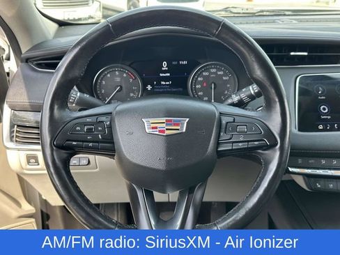 Used 2019 Cadillac XT4 Premium Luxury w/ Technology Package FWD image 12