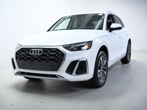 Used 2023 Audi Q5 2.0T Premium Plus w/ Premium Plus Package AWD/4WD image 12