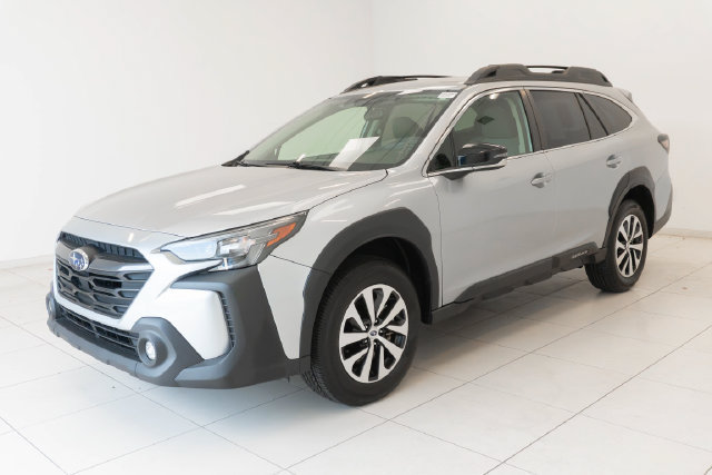 Used 2023 Subaru Outback Premium AWD/4WD image 21