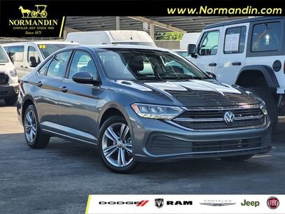 Used 2024 Volkswagen Jetta SE
