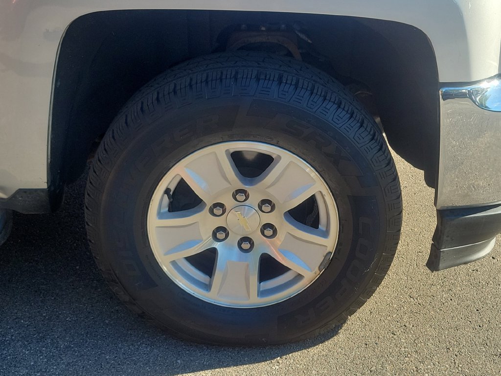 Used 2019 Chevrolet Silverado 1500 LT AWD/4WD image 8