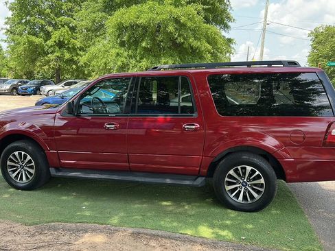 Used 2016 Ford Expedition EL XLT AWD/4WD image 4