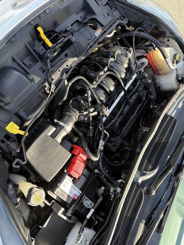 Used 2015 Ford Fiesta SE FWD image 12