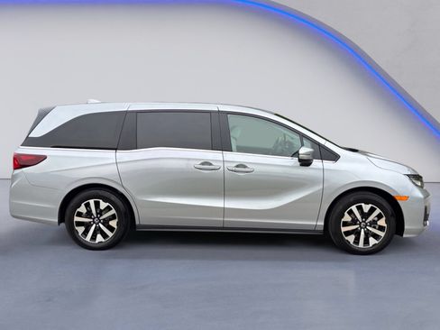 Used 2026 Honda Odyssey EX-L image 8