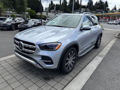 Used 2025 Mercedes-Benz GLE 350 4MATIC image 1